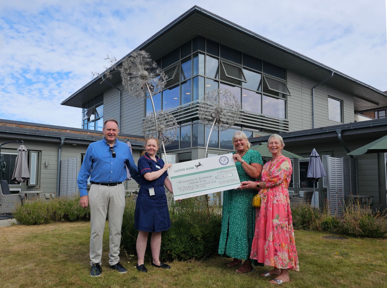 Open Gardens raises over £1,200 for Countess of Brecknock Hospice